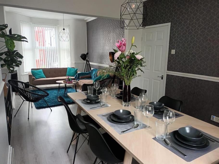 Antonio Str Liverpool 6 Beds Dış mekan fotoğraf
