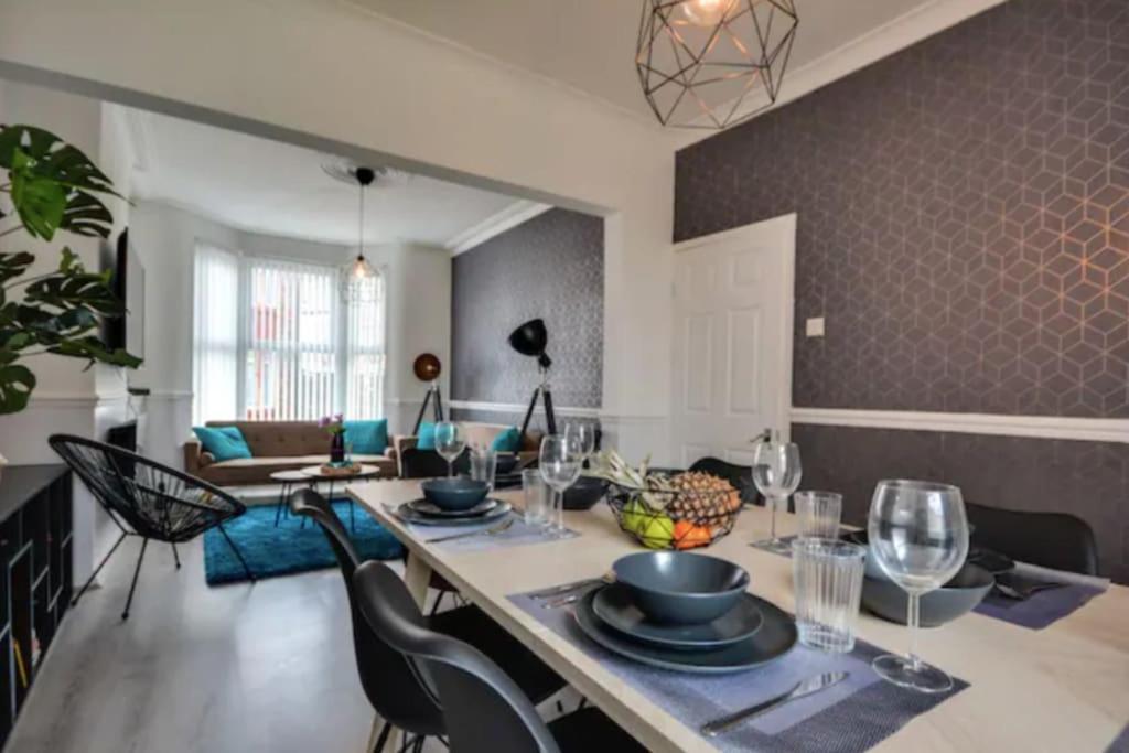 Antonio Str Liverpool 6 Beds Dış mekan fotoğraf